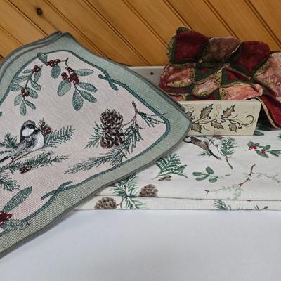 LOT 70P: Holiday Tablecloth and Three Placemats, Hand-Made Placemat, and Wooden Handled Tray Box
