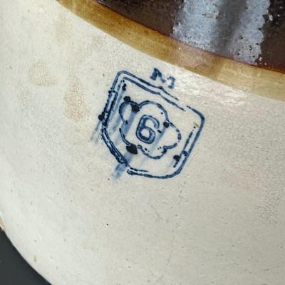LOT 82P: Large Vintage Crock