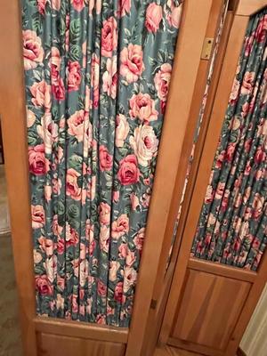 LOT 84P: Wooden Standing Three-Panel Privacy Screen / Room Divider