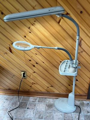LOT 85P: Ott-Lite Floor Lamp Crafting Light w Magnifying Glass and Craft Tray / Pin Cushion