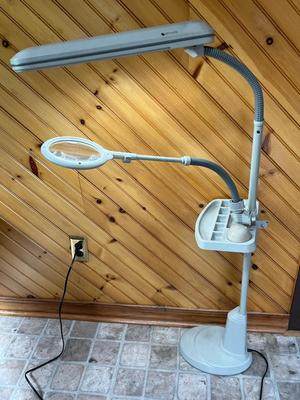 LOT 85P: Ott-Lite Floor Lamp Crafting Light w Magnifying Glass and Craft Tray / Pin Cushion