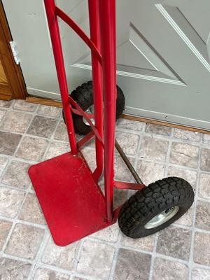 LOT 86P: Hand Truck