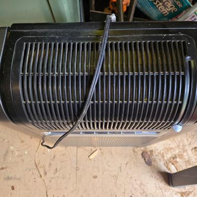 LOT 93: Lasko Ceramic Space Heater