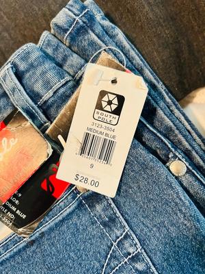 WOMENS CLOTHING