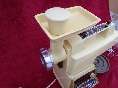 Oester Kitchen Center multi-function kitchen appliance. Mix, DO ALL