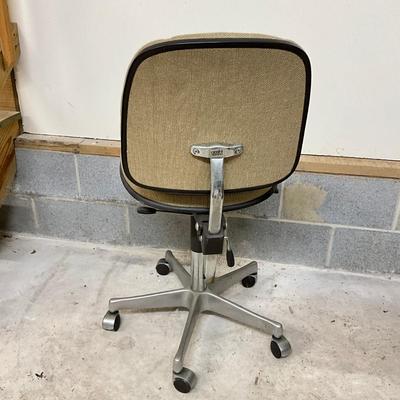957 Vintage Mid-Century Modern Desk Chair