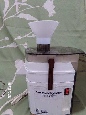 It’s a Blender - It’s a Juicer - It’s a Miracle Juicer!!