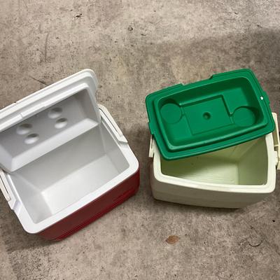 962 Pair Of Vintage Coolers