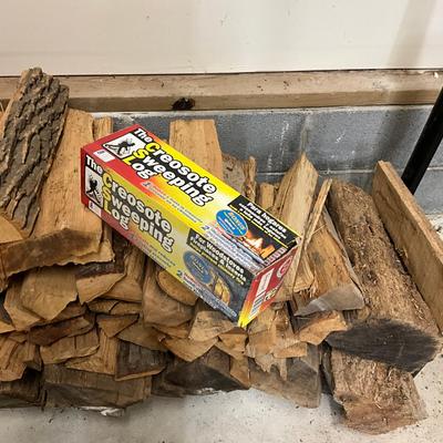 963 Large Lot Of Fireplace Wood & Holder