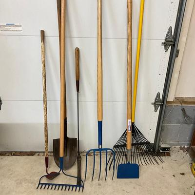 967 Assortment Of Yard/Garden Tools