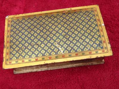 Antique candy tin early 20th cent. Chase Candy Company St Joseph