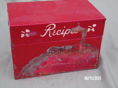 OLD recipe box, filled w/hand written cards &clipped-out recipes
