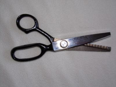 VTG/antique Like NEW IN BOX. Shear Magic! CG Pinking Shears.