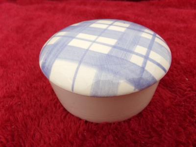 Cercamic covered keepsake container. About 3-1/2" diameter
