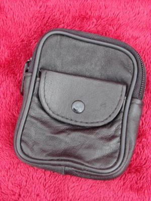 Mini change/card/ID purse w/belt loop. Zippered top pocket, more