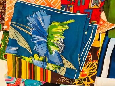 VINTAGE SCARVES