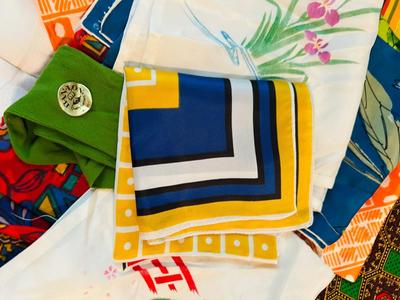 VINTAGE SCARVES