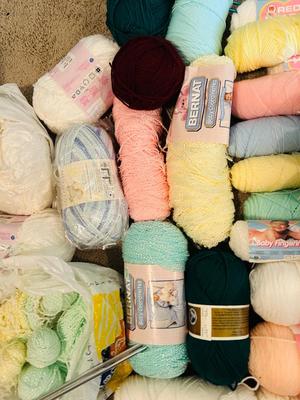 MANY SKEINS OF SUPER SOFT YARN