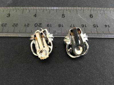 Vintage Rhinestone Clip on Earrings