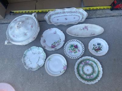 Sale Photo Thumbnail #520: Antique 1800's Porcelain Dish + Various Porcelain Dishes (Lot of 9)