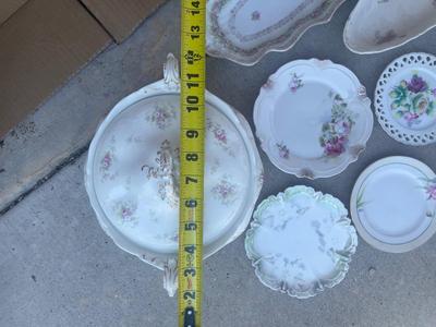 Sale Photo Thumbnail #522: Antique 1800's Porcelain Dish + Various Porcelain Dishes (Lot of 9)