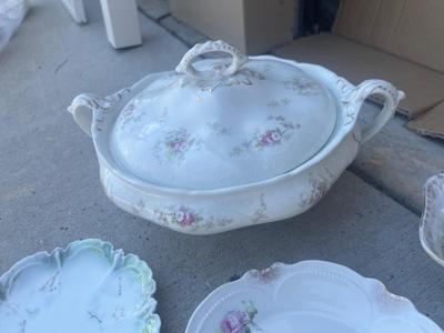 Sale Photo Thumbnail #518: Antique 1800's Porcelain Dish + Various Porcelain Dishes (Lot of 9)