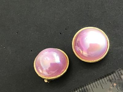 Vintage Pink Iradescent Clip on Earrings