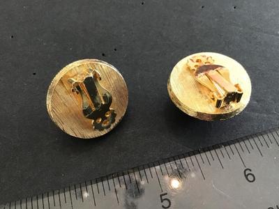 Vintage Pink Iradescent Clip on Earrings