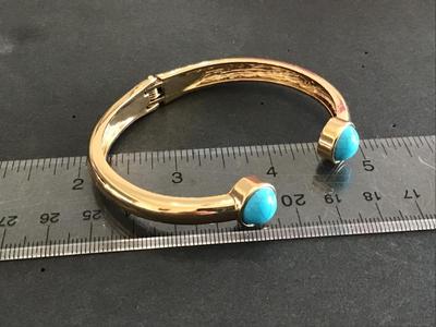 New Hinged Fashion Cuffs