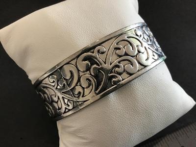 Costume Cuff New
