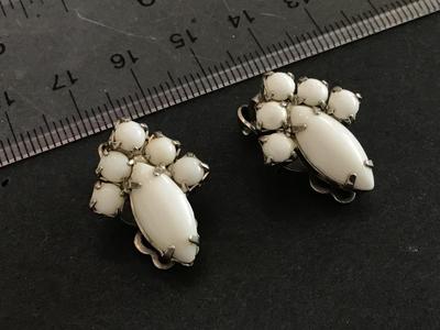 White Glass Vintage Clip on Earrings