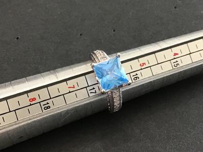 Pretty Blue Cocktail Ring