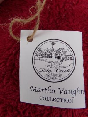 Martha Vaughn Collection ceramic tea pot, looks like new/unused