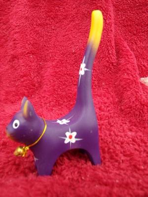 Ring Tail Cat ring keeper for your dressing table or dresser top