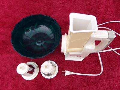 PRESTO SALAD SHOOTER, shot straight from the 70s? It runs!!