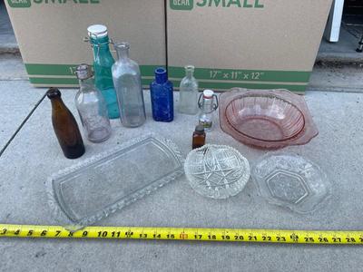Sale Photo Thumbnail #702: Various Glass Bowls and Bottles (Lot of 12)