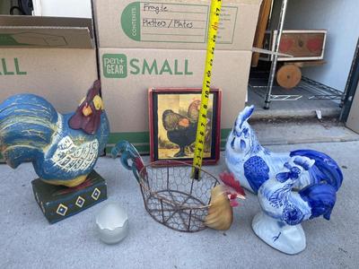 Sale Photo Thumbnail #722: Various Chicken and Rooster Decorations (Lot of 6)