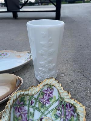 Sale Photo Thumbnail #770: Assorted Plates and Cups, Some Seasonal (Lot of 13)