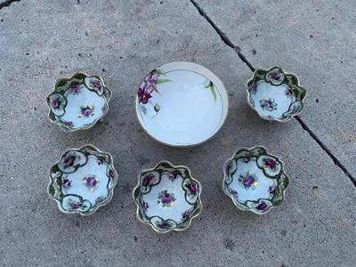 Sale Photo Thumbnail #777: Nippon Hand Painted Bowl Set (Set of 6). 5 Nippon bowls, 1 larger bowl that is not Nippon but fits with the set.