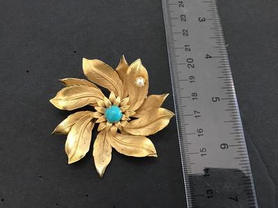 Beautiful Vintage Brooch Genuine Pearl