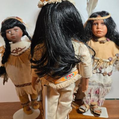 LOT 50X: Set of Four Native American Dolls