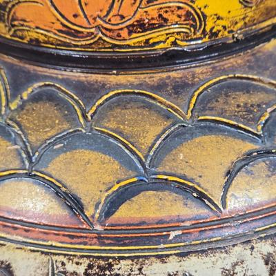 LOT 49X: Decorative Asian Vase
