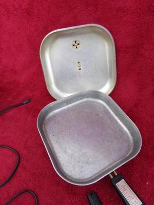 Sunbeam electric skillet, FOR DISPLAY ONLY! aluminum construction.