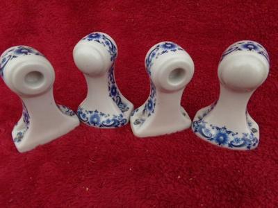 Set of 4 (2 pair) towel rod supports. Glased ceramic type.