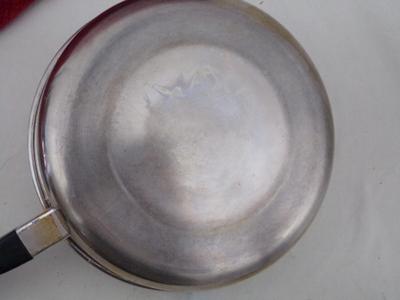 Salad Master stainless steel 8" pan w/matching lid & stay cool handle.