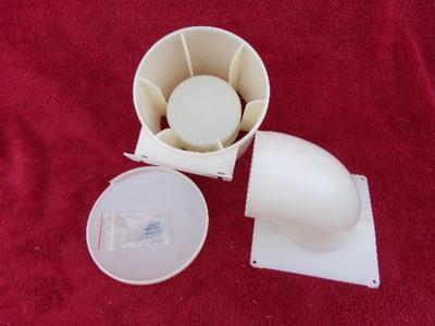 Dryer vent kit, appears NEW IN BOX w/instructions.