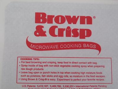 “Brown & Crisp” microwave cooking kit. Looks NEW IN BOX/unused