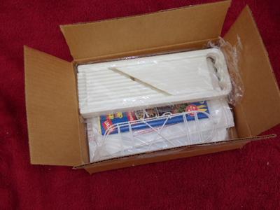 “Brown & Crisp” microwave cooking kit. Looks NEW IN BOX/unused