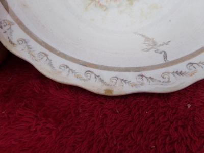 VTG/Antique glazed ceramic serving bowl w/gold floral pattern. Fair/Good condition. About 9"+ diameter.