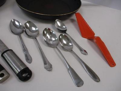 Sale Photo Thumbnail #1913: Cooking Pans & Utensils